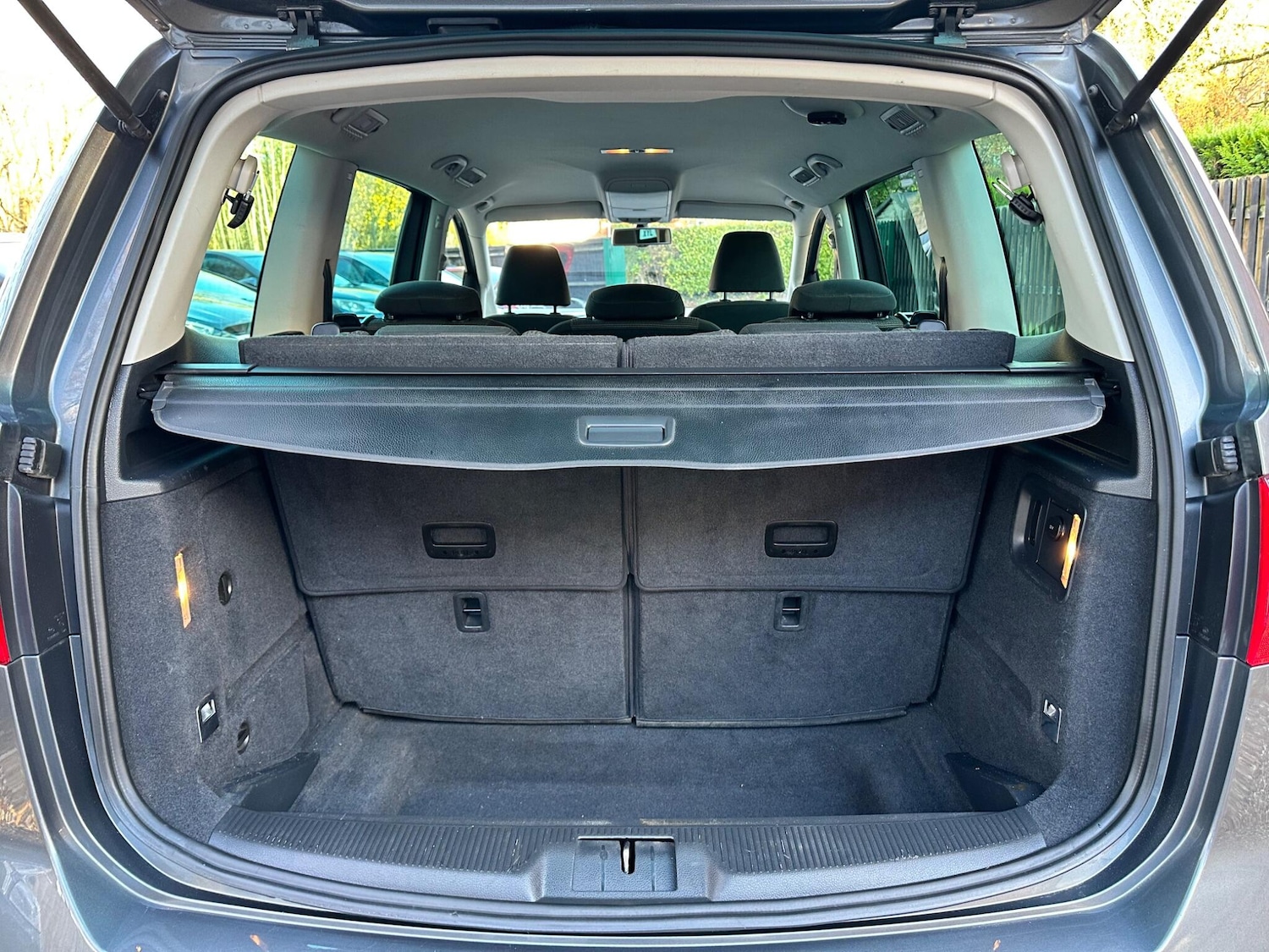 Used Volkswagen Sharan 2011 for sale - 76801323: Photo 20