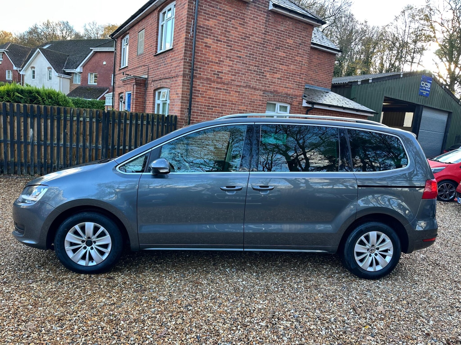 Used Volkswagen Sharan 2011 for sale - 76801323: Photo 7