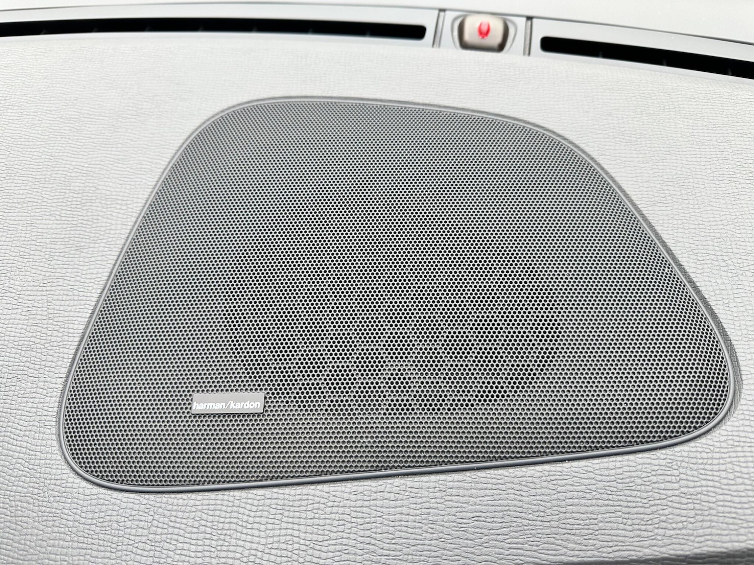 Used Volvo XC60 2016 for sale - 77066523: Photo 13