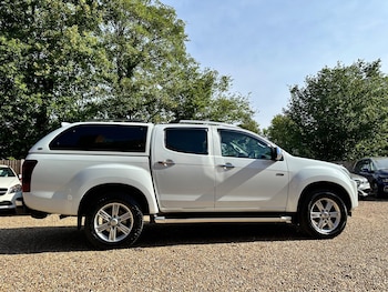 Used Isuzu D-Max 2017 for sale - 79145048: Photo