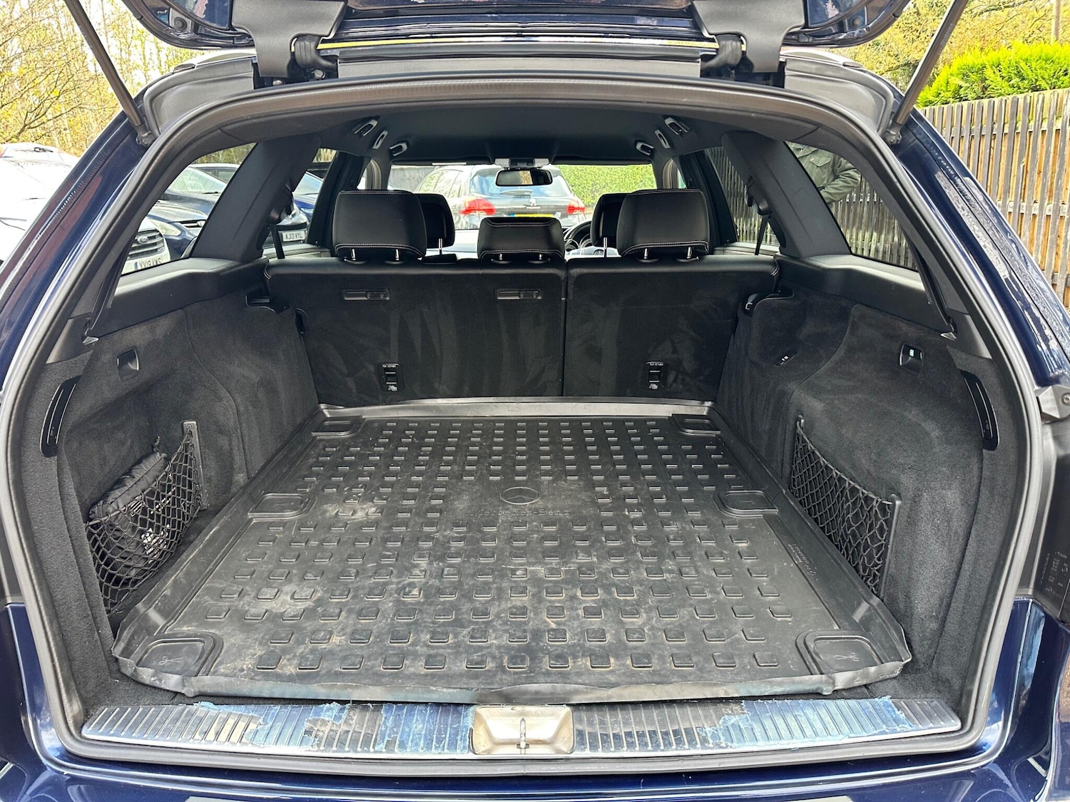 Used Mercedes-Benz E Class 2015 for sale - 76994253: Photo 18