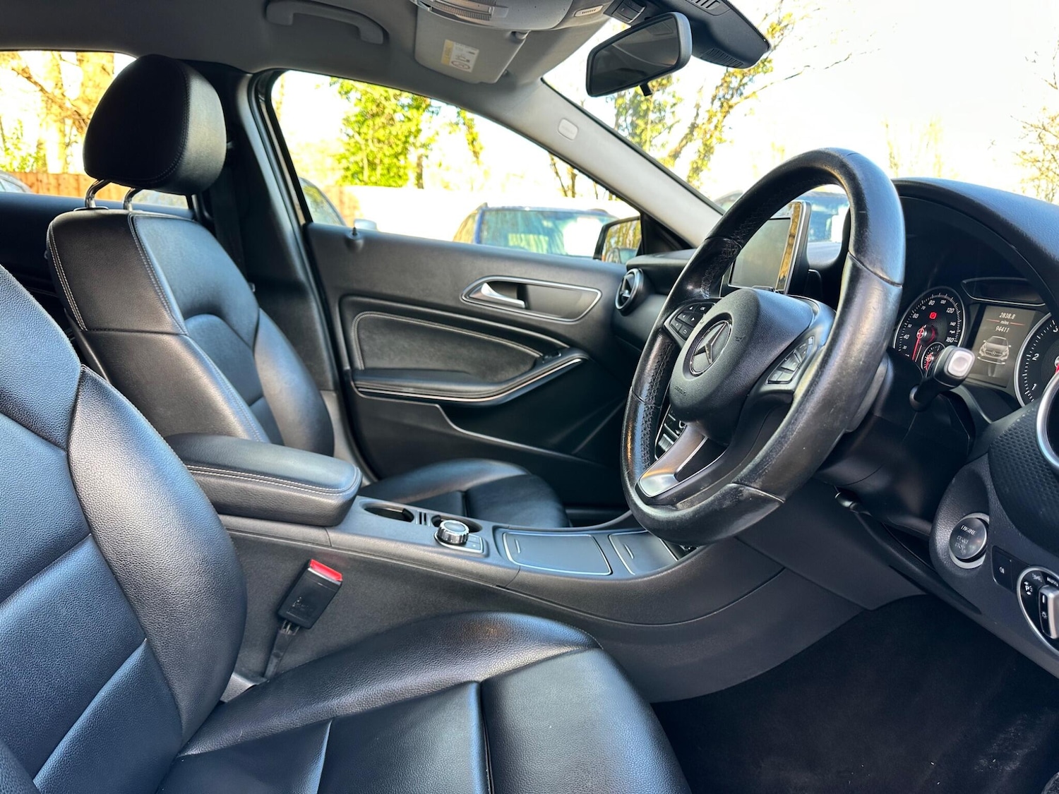 Used Mercedes-Benz A-Class 2018 for sale - 76898822: Photo 10