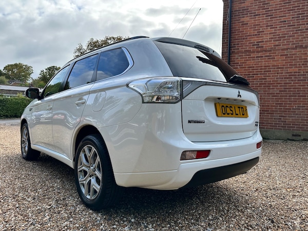 Used Mitsubishi Outlander 2015 for sale - 76214598: Photo 6
