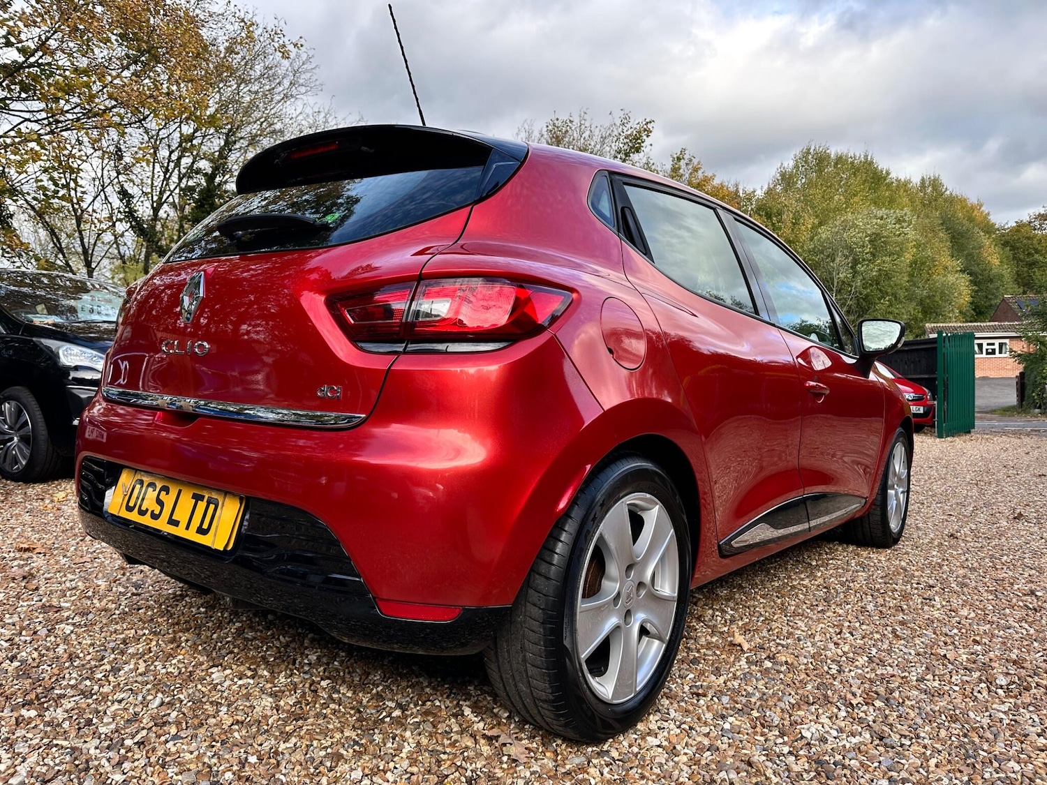Used Renault Clio 2015 for sale - 76389066: Photo 4