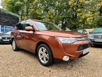 Mitsubishi - Outlander