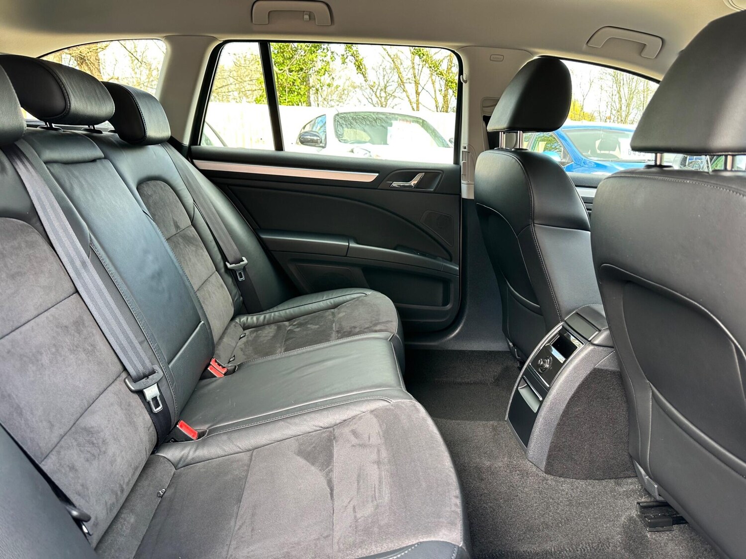 Used Skoda Superb 2014 for sale - 77838523: Photo 16