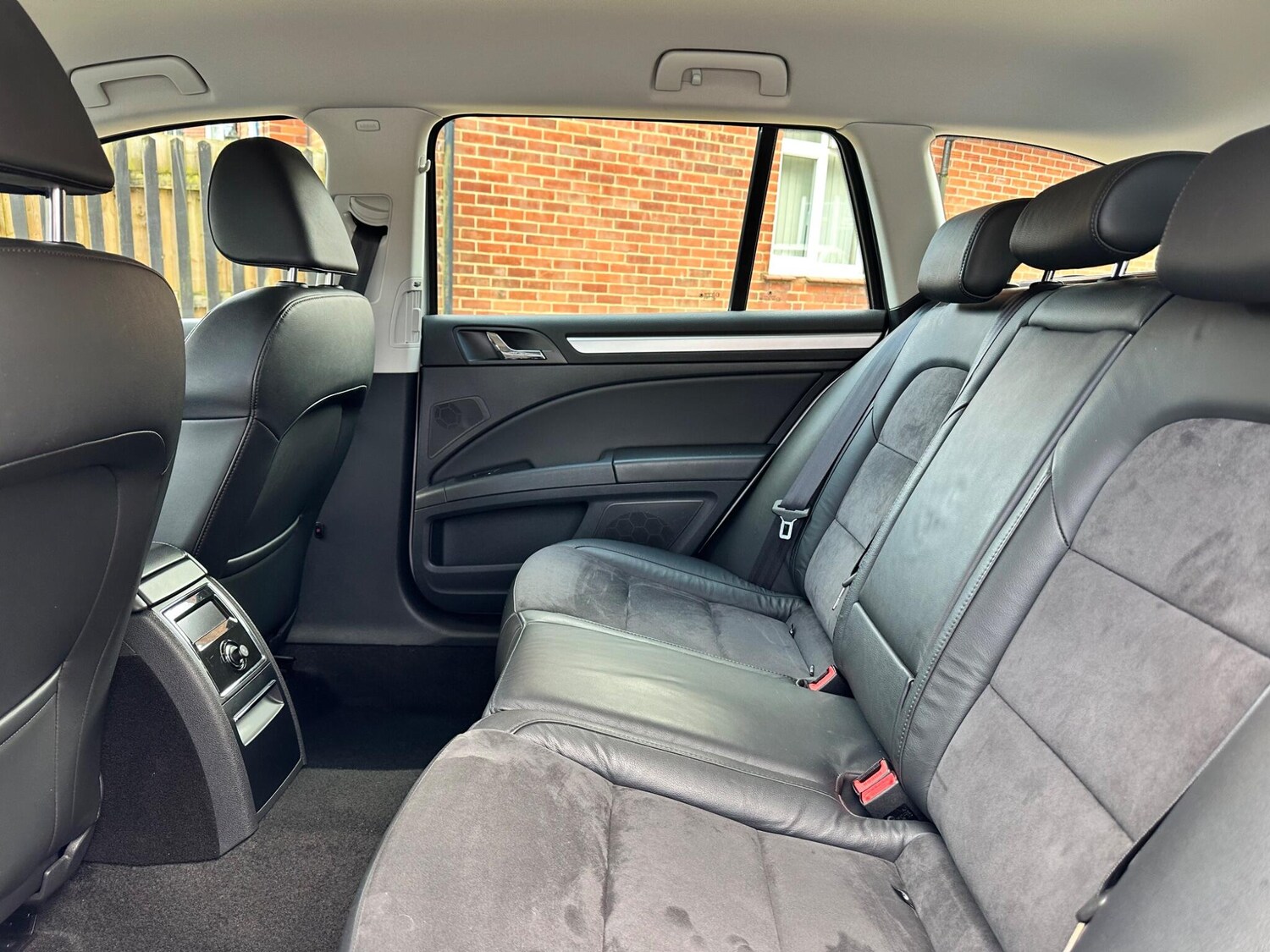 Used Skoda Superb 2014 for sale - 77838523: Photo 17