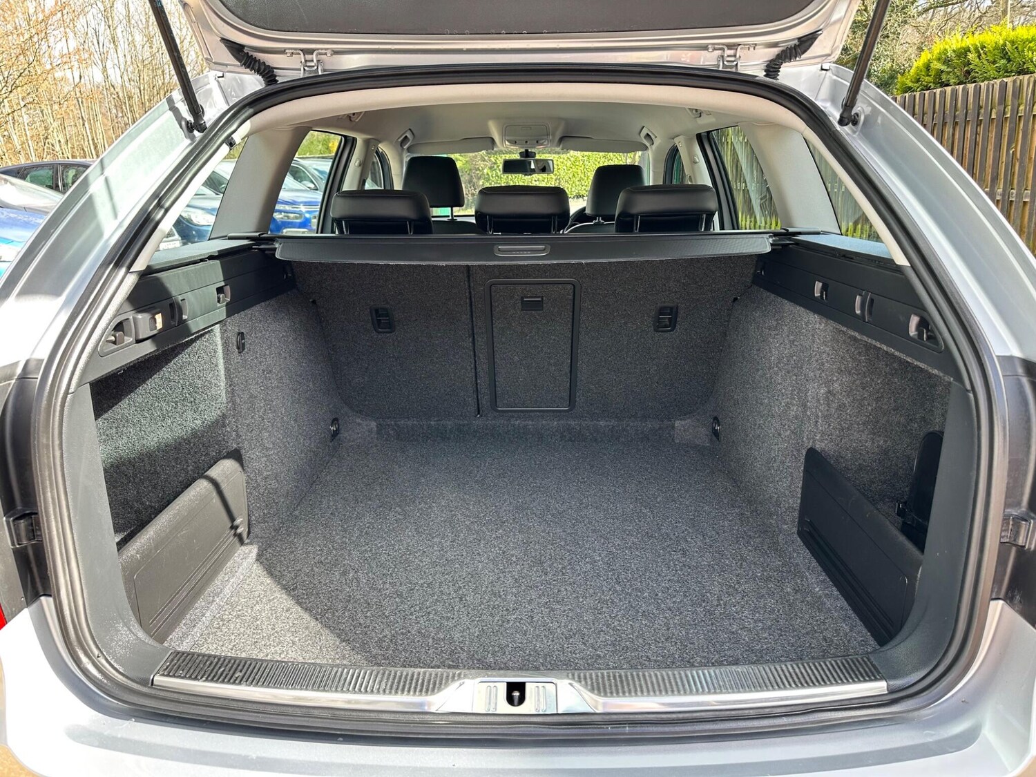 Used Skoda Superb 2014 for sale - 77838523: Photo 19