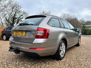 Used Skoda Octavia 2015 for sale - 77376176: Photo