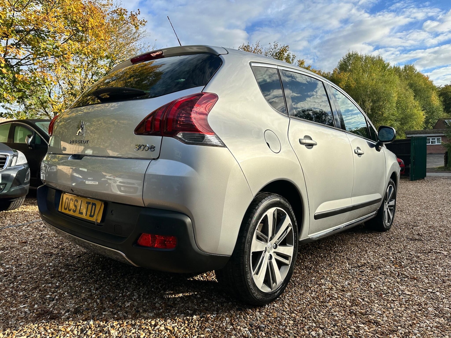 Used Peugeot 3008 2016 for sale - 76349774: Photo 4