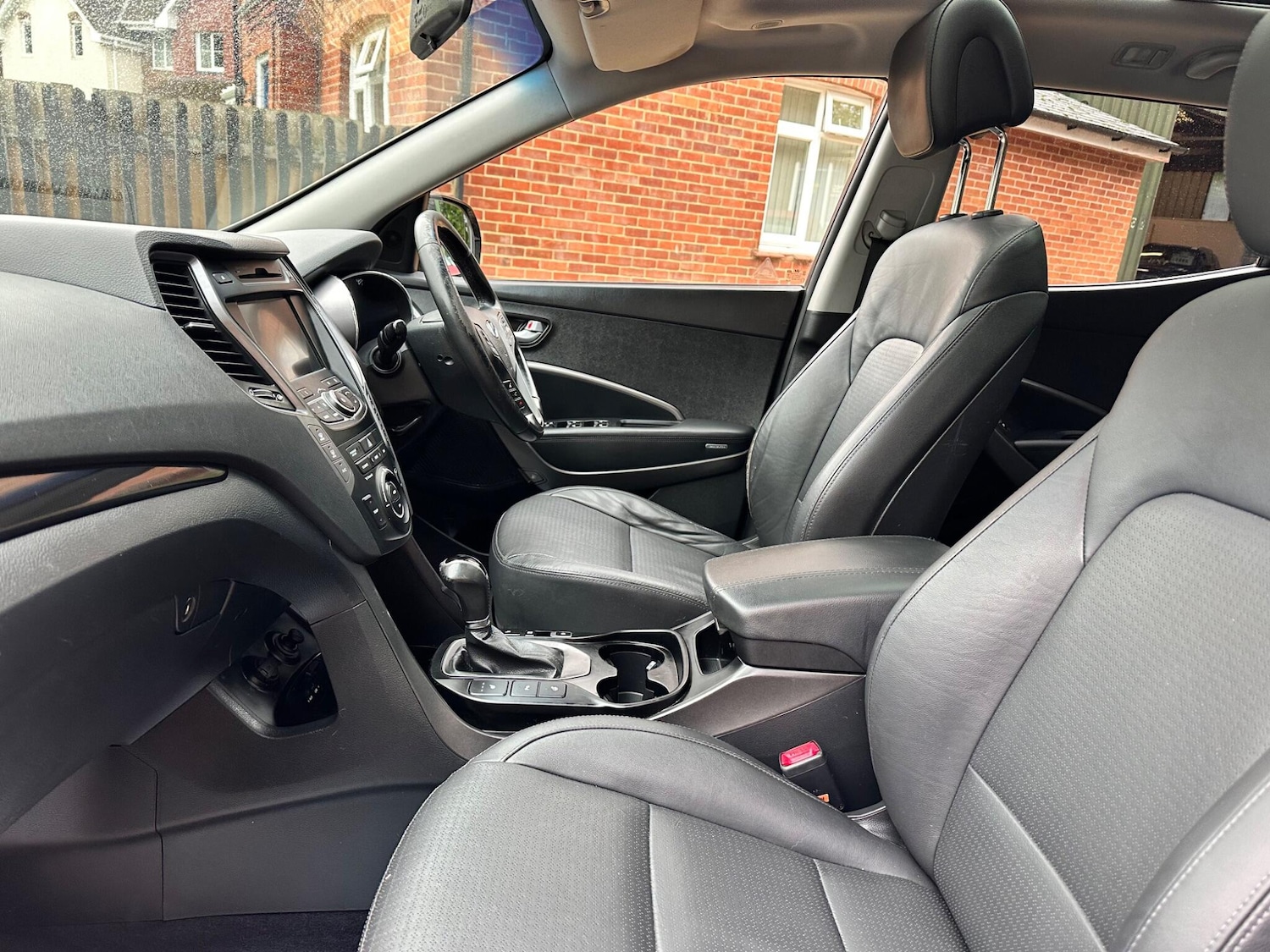 Used Hyundai Santa Fe 2014 for sale - 76997204: Photo 17