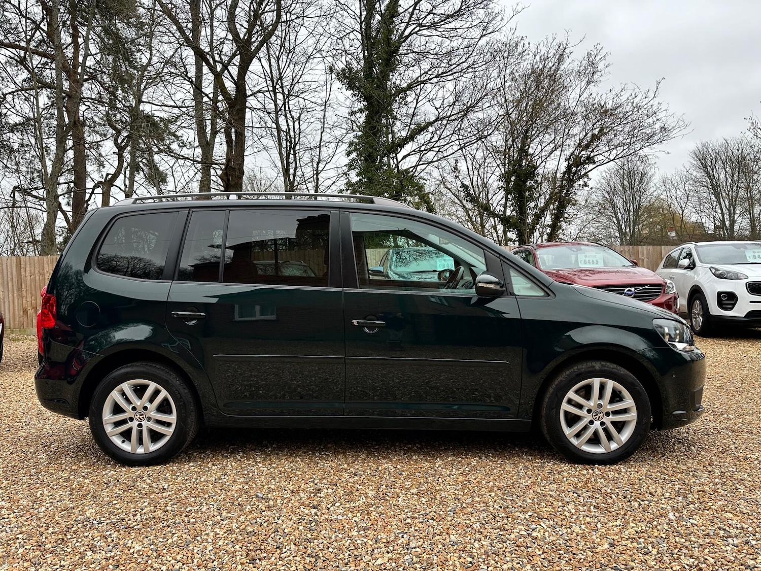 Used Volkswagen Touran for sale - 77599030: Photo 3