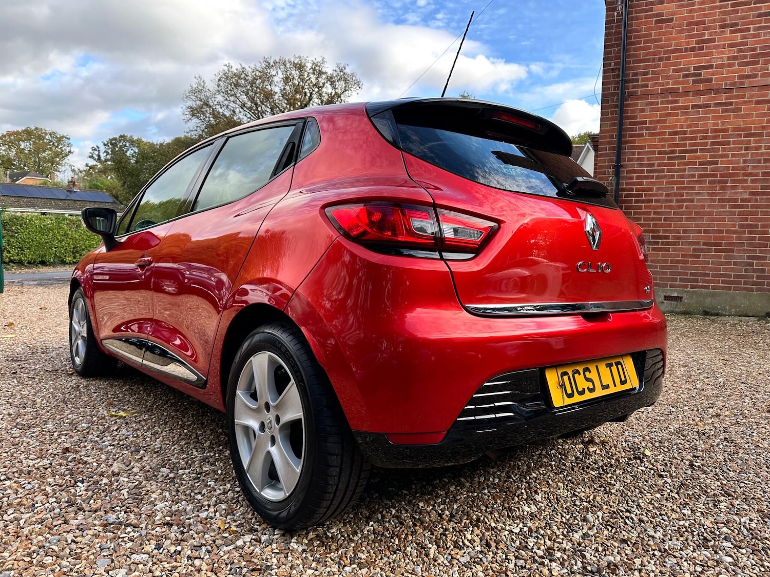 Used Renault Clio 2015 for sale - 76992850: Photo 6