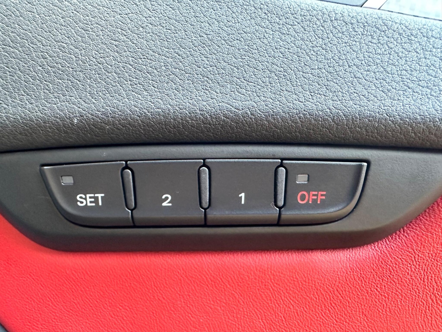 Used Audi S4 Avant 2010 for sale - 76572644: Photo 12