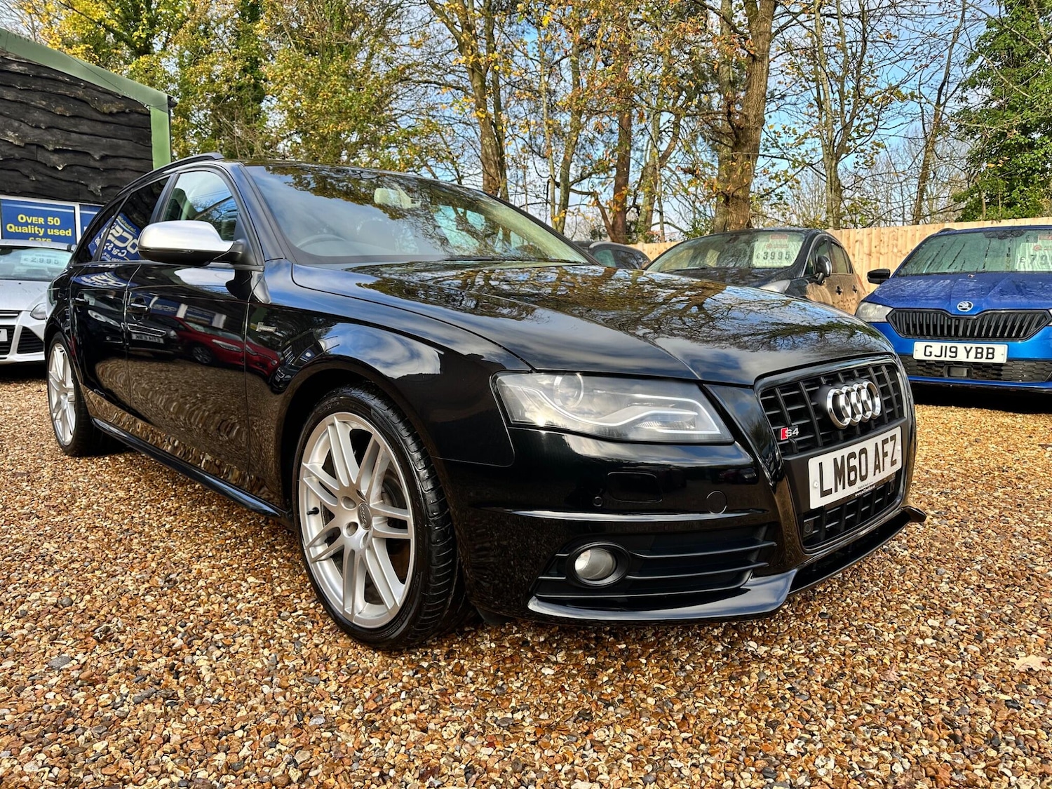 Used Audi S4 Avant 2010 for sale - 76572644: Photo 2