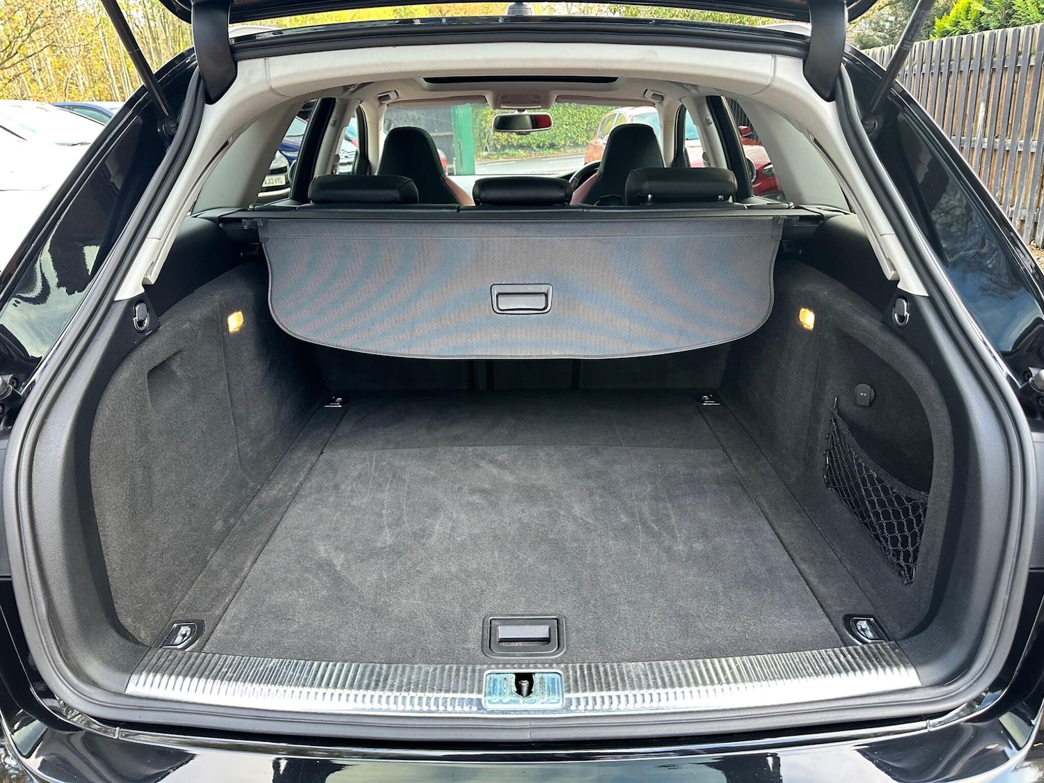 Used Audi S4 Avant 2010 for sale - 76572644: Photo 23