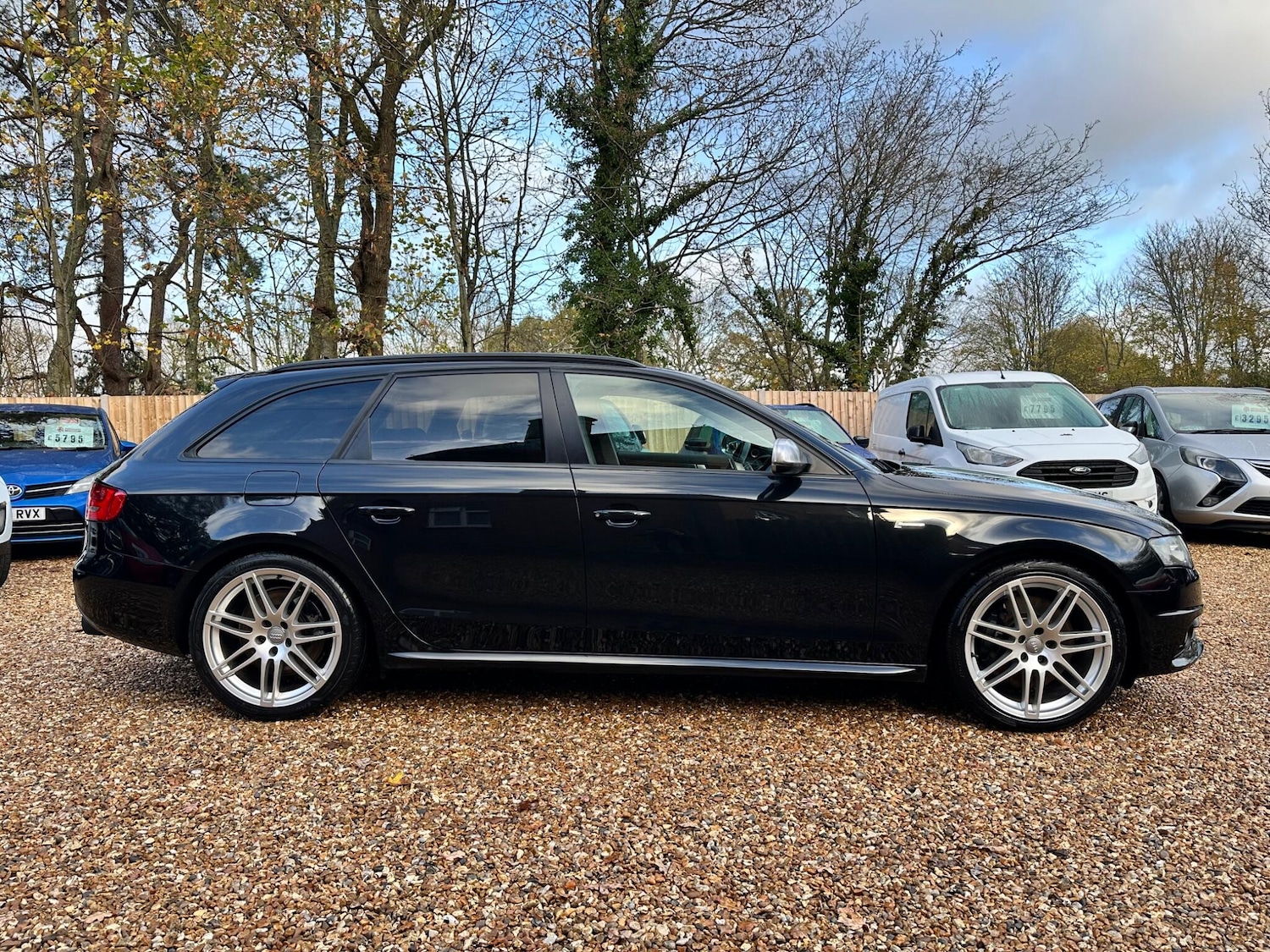 Used Audi S4 Avant 2010 for sale - 76572644: Photo 3