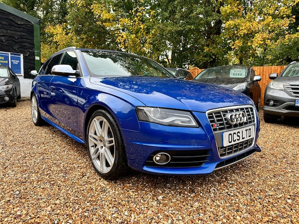Used Audi A4 2010 for sale - 76326903: Photo 2