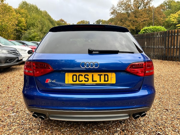 Used Audi A4 2010 for sale - 76326903: Photo 5