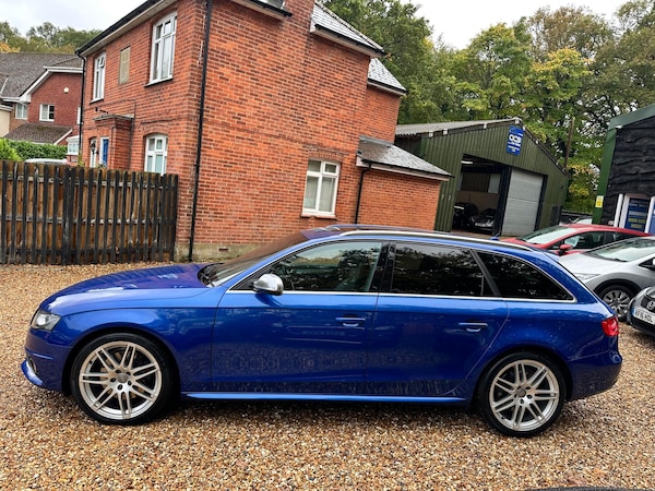 Used Audi A4 2010 for sale - 76326903: Photo 7