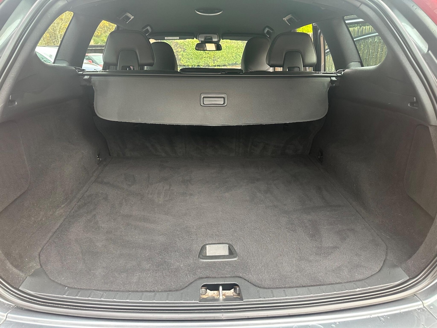 Used Volvo XC60 2015 for sale - 76824316: Photo 9