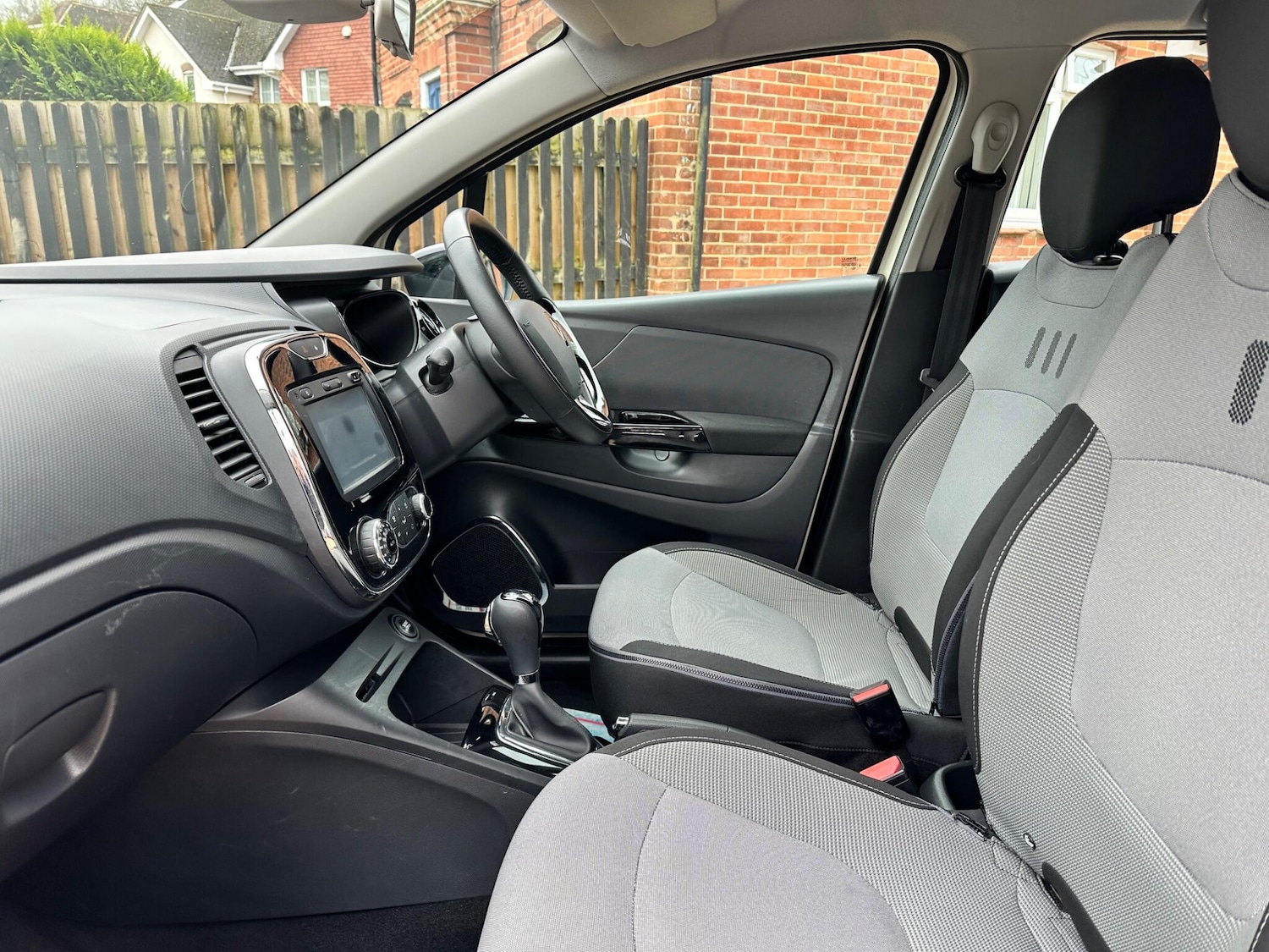 Used Renault Captur 2014 for sale - 77331805: Photo 15