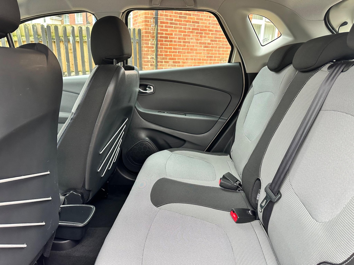 Used Renault Captur 2014 for sale - 77331805: Photo 17