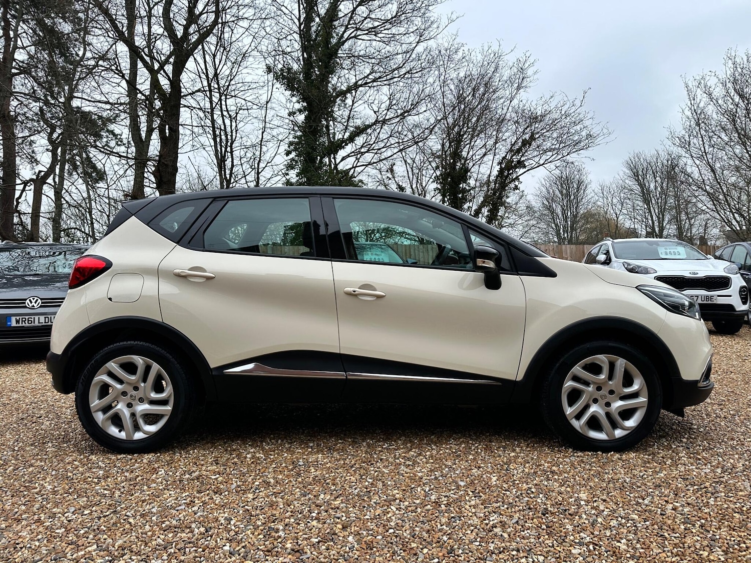 Used Renault Captur 2014 for sale - 77331805: Photo 3