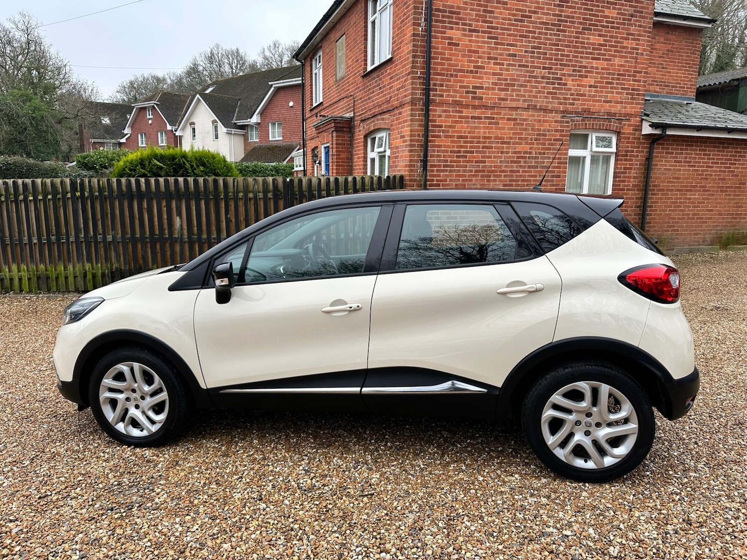 Used Renault Captur 2014 for sale - 77331805: Photo 7