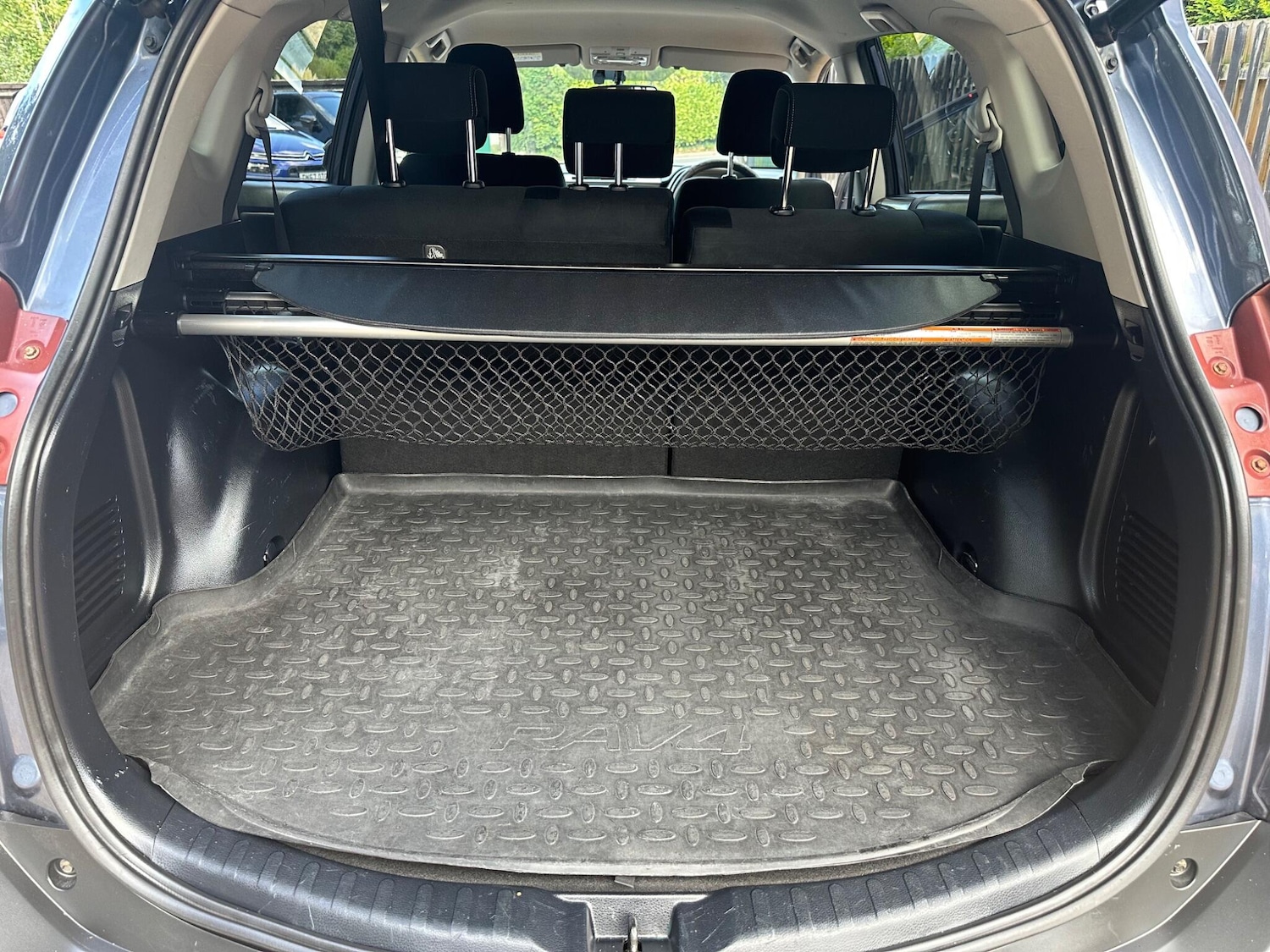 Used Toyota RAV4 2013 for sale - 76988495: Photo 9