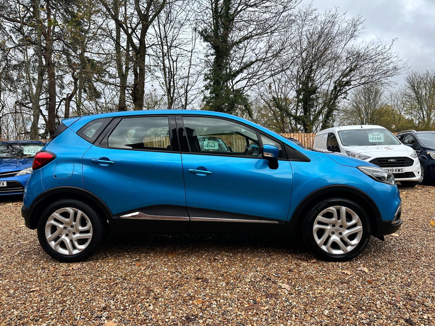 Used Renault Captur 2014 for sale - 76620321: Photo 3