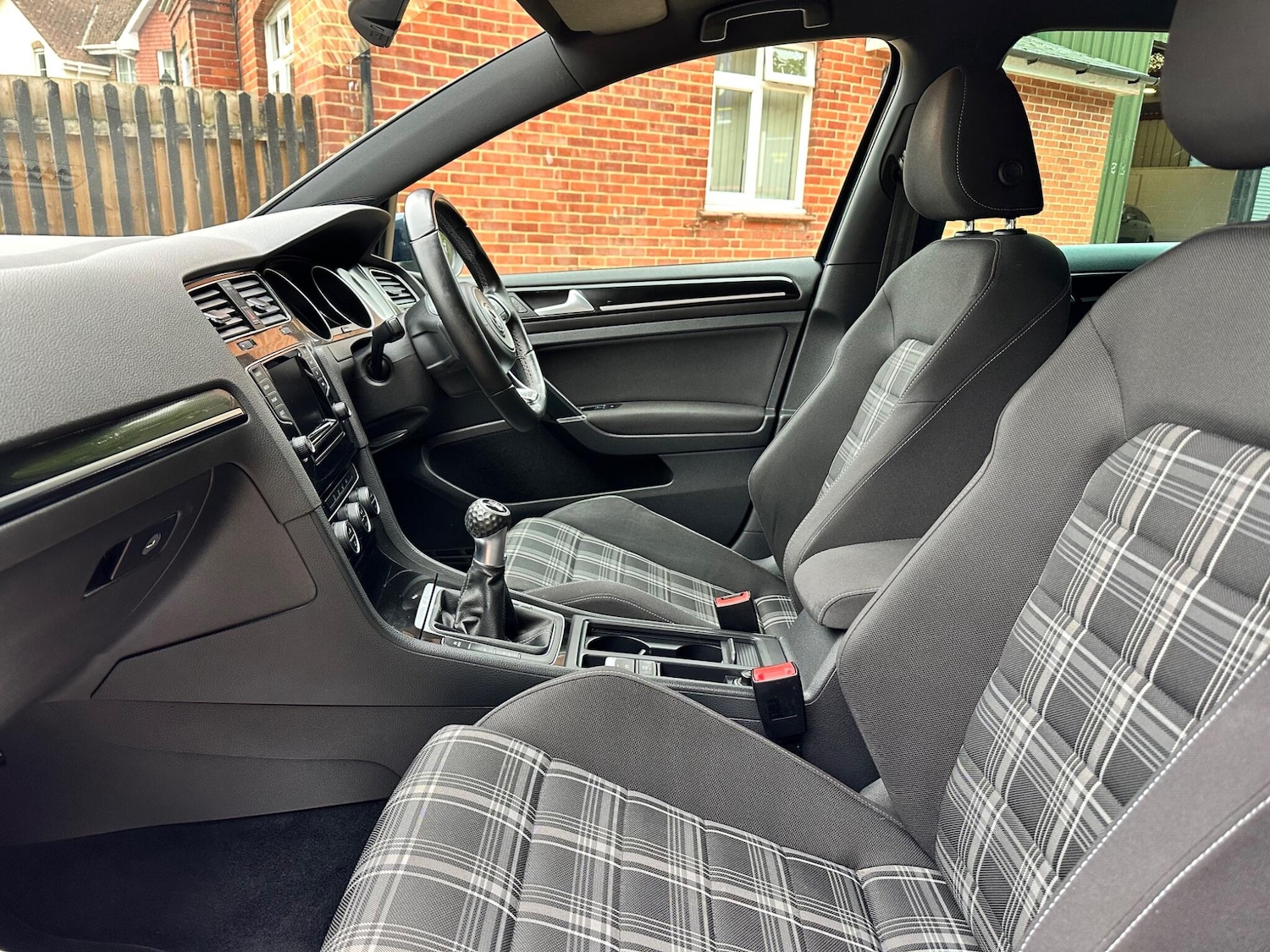 Used Volkswagen Golf 2014 for sale - 77214864: Photo 16