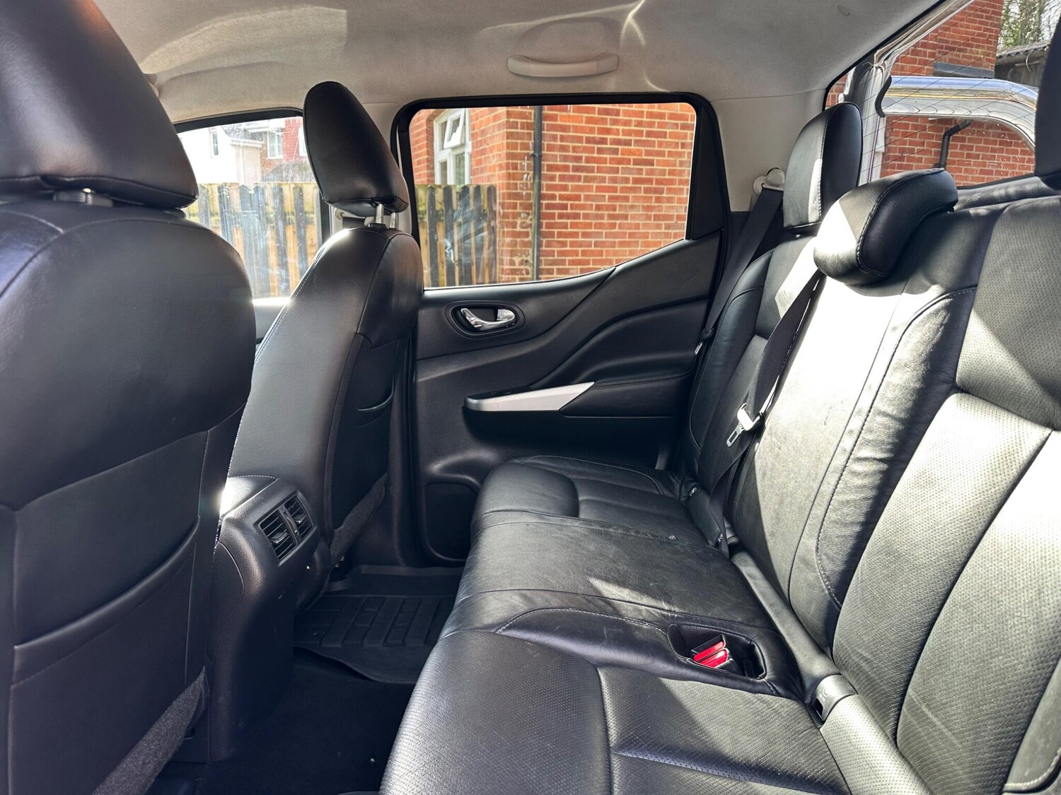 Used Nissan Navara 2018 for sale - 77510965: Photo 18