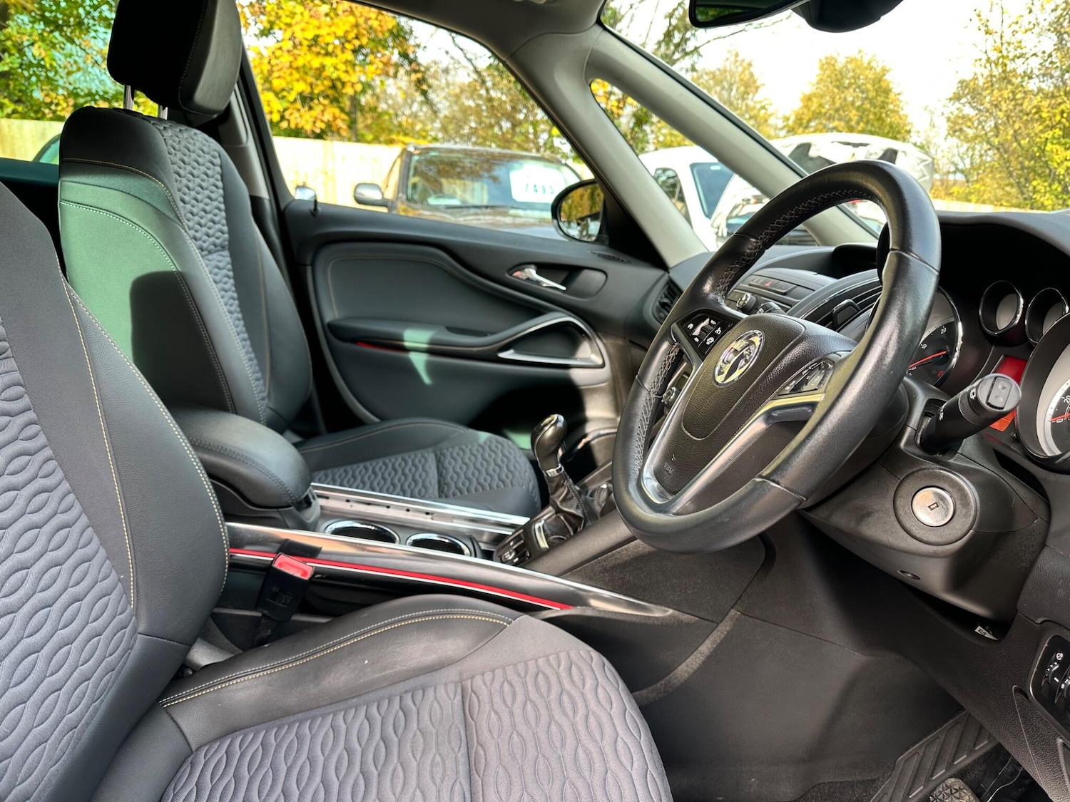 Used Vauxhall Zafira Tourer 2013 for sale - 76425582: Photo 10