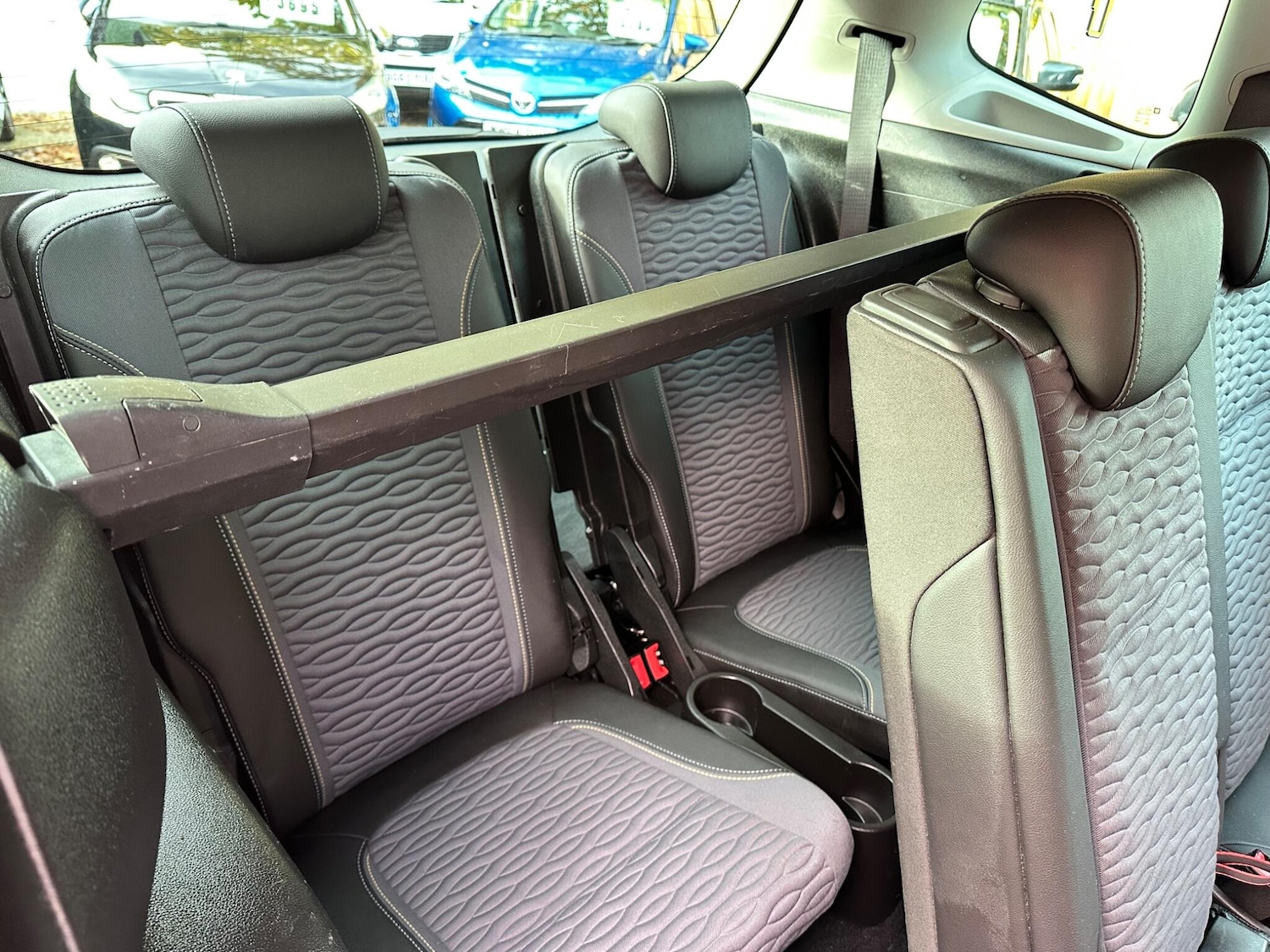 Used Vauxhall Zafira Tourer 2013 for sale - 76425582: Photo 18