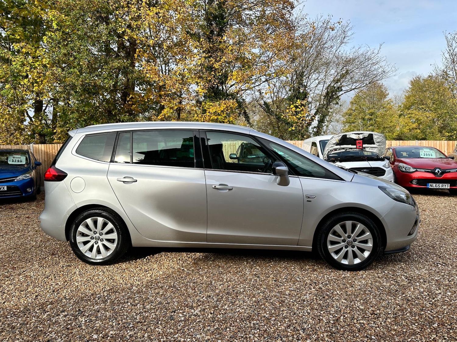 Used Vauxhall Zafira Tourer 2013 for sale - 76425582: Photo 3