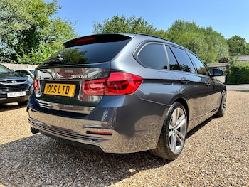 Used BMW 3 Series 2017 for sale - 79011904: Photo