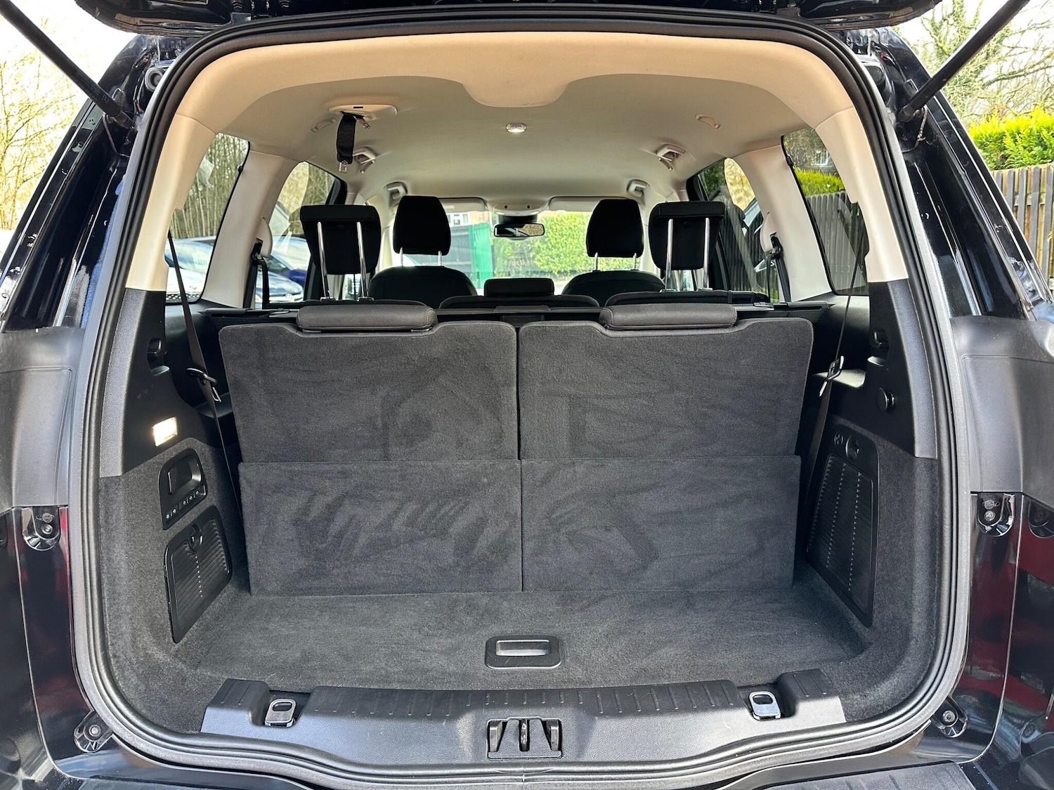 Used Ford Galaxy 2020 for sale - 77440068: Photo 23