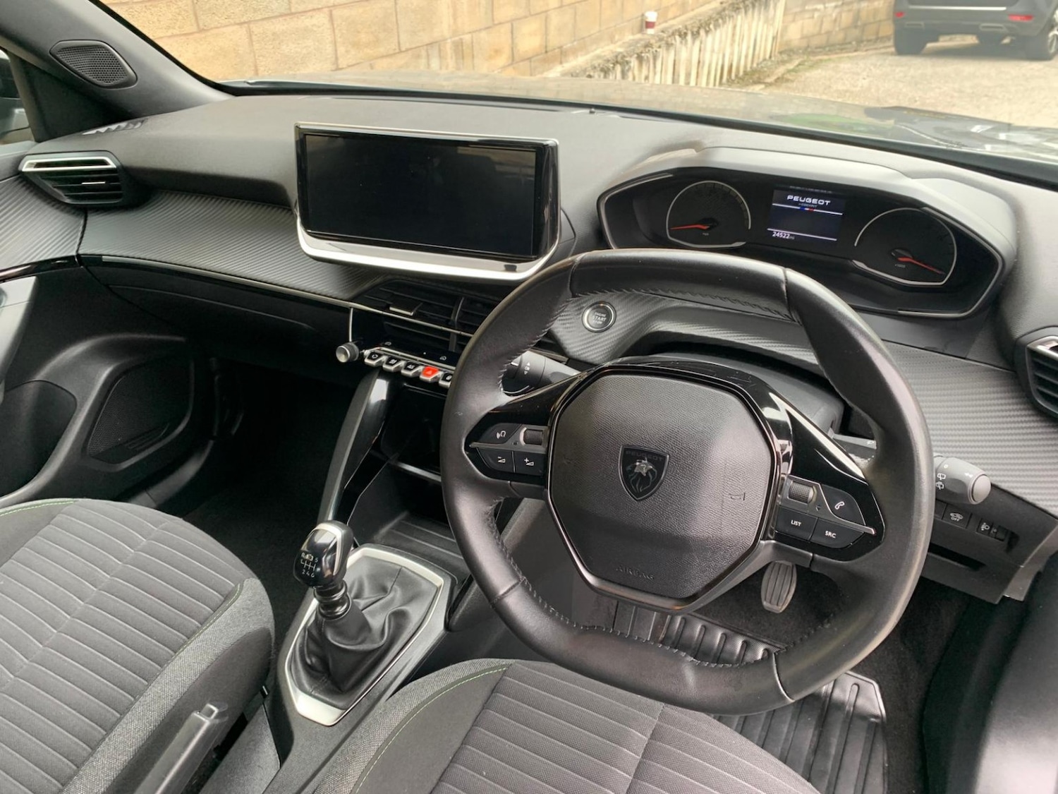 Used Peugeot 2008 2023 for sale - 76312391: Photo 10