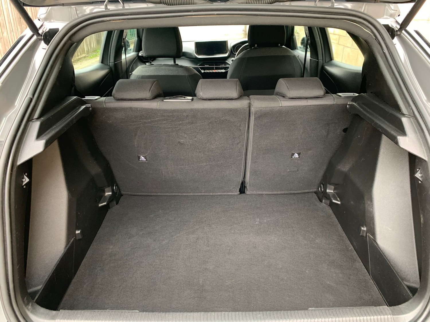 Used Peugeot 2008 2023 for sale - 76312391: Photo 15