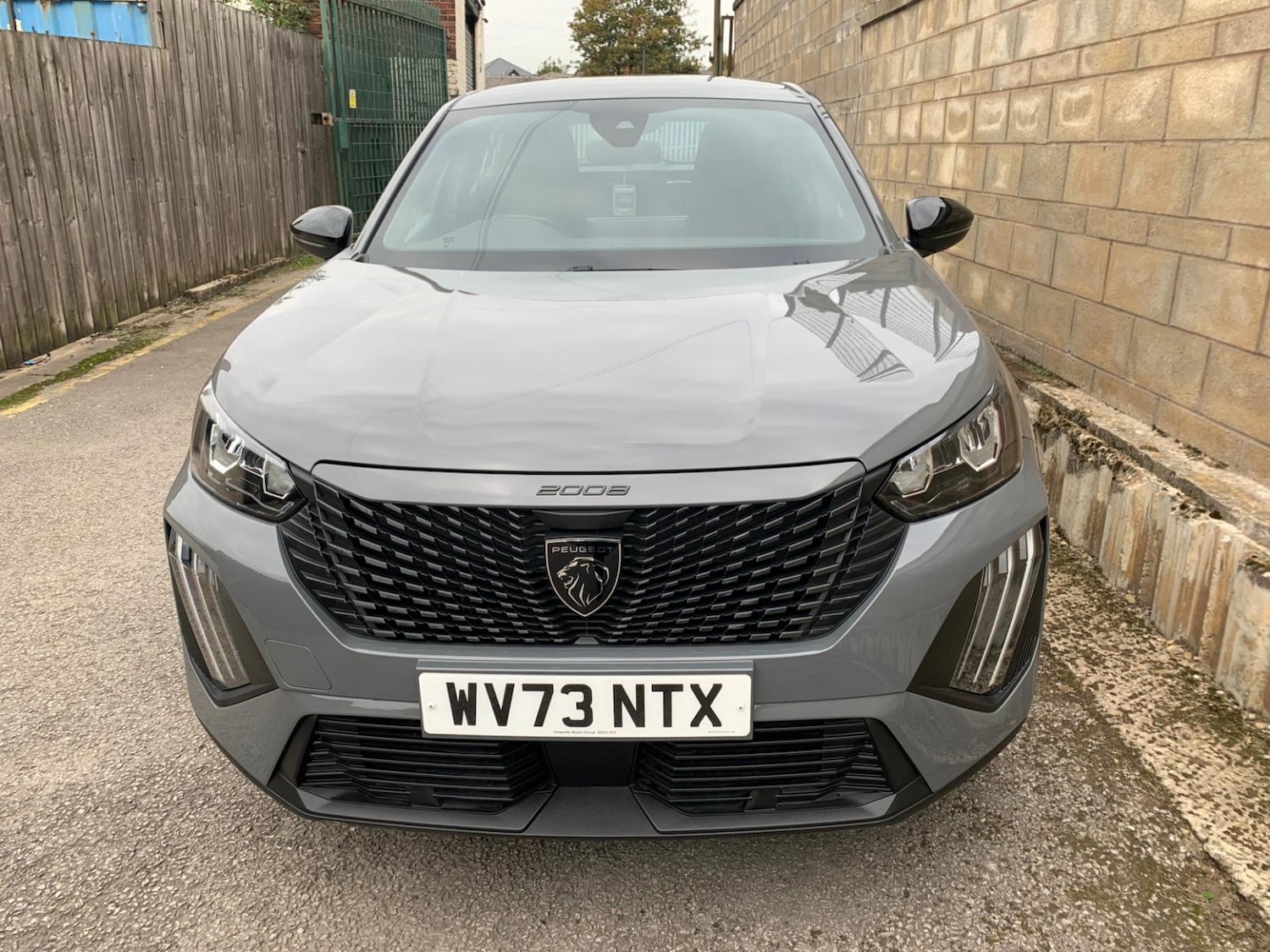 Used Peugeot 2008 2023 for sale - 76312391: Photo 2