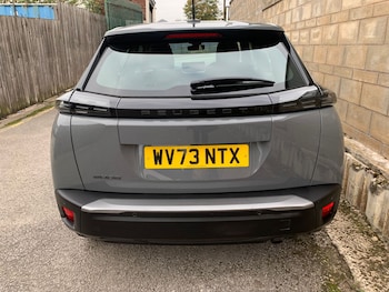 Used Peugeot 2008 2023 for sale - 76312391: Photo 4