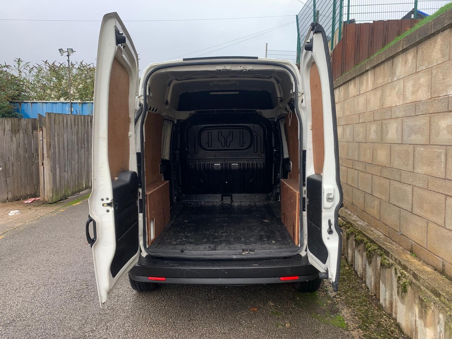 Used Vauxhall Combo 2014 for sale - 76340363: Photo 17
