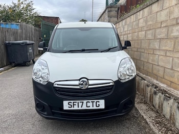 Used Vauxhall Combo 2017 for sale - 75626909: Photo