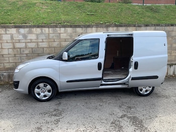 Used Vauxhall Combo 2018 for sale - 75244853: Photo