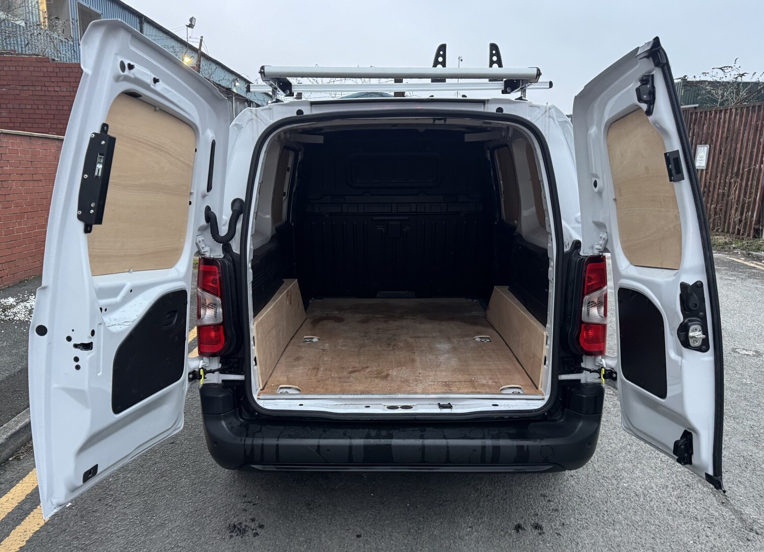 Used Citroen Berlingo 2024 for sale - 77417215: Photo 15