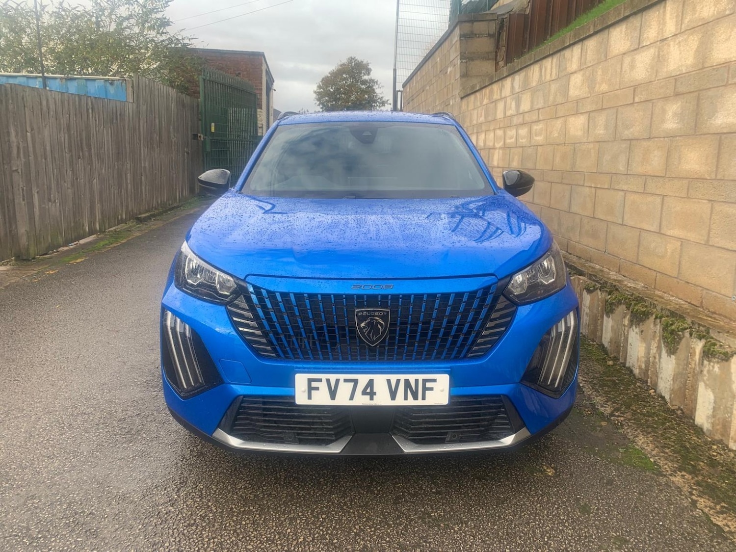 Used Peugeot 2008 2024 for sale - 76340342: Photo 2