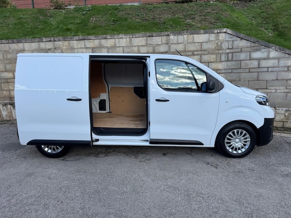 Used Toyota ProAce 2024 for sale - 76025940: Photo 19