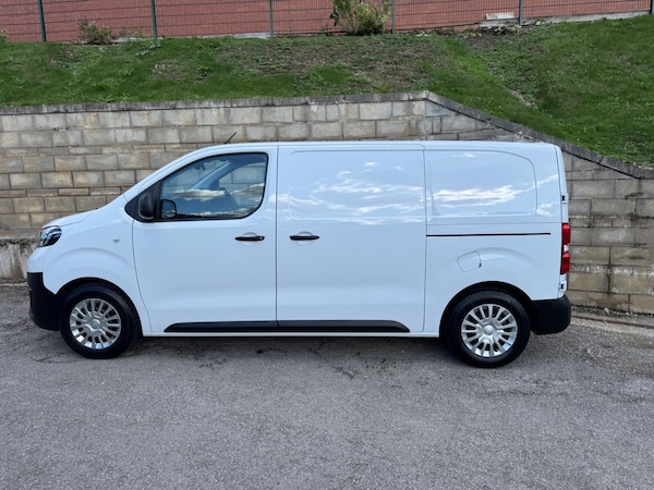 Used Toyota ProAce 2024 for sale - 76025940: Photo 1