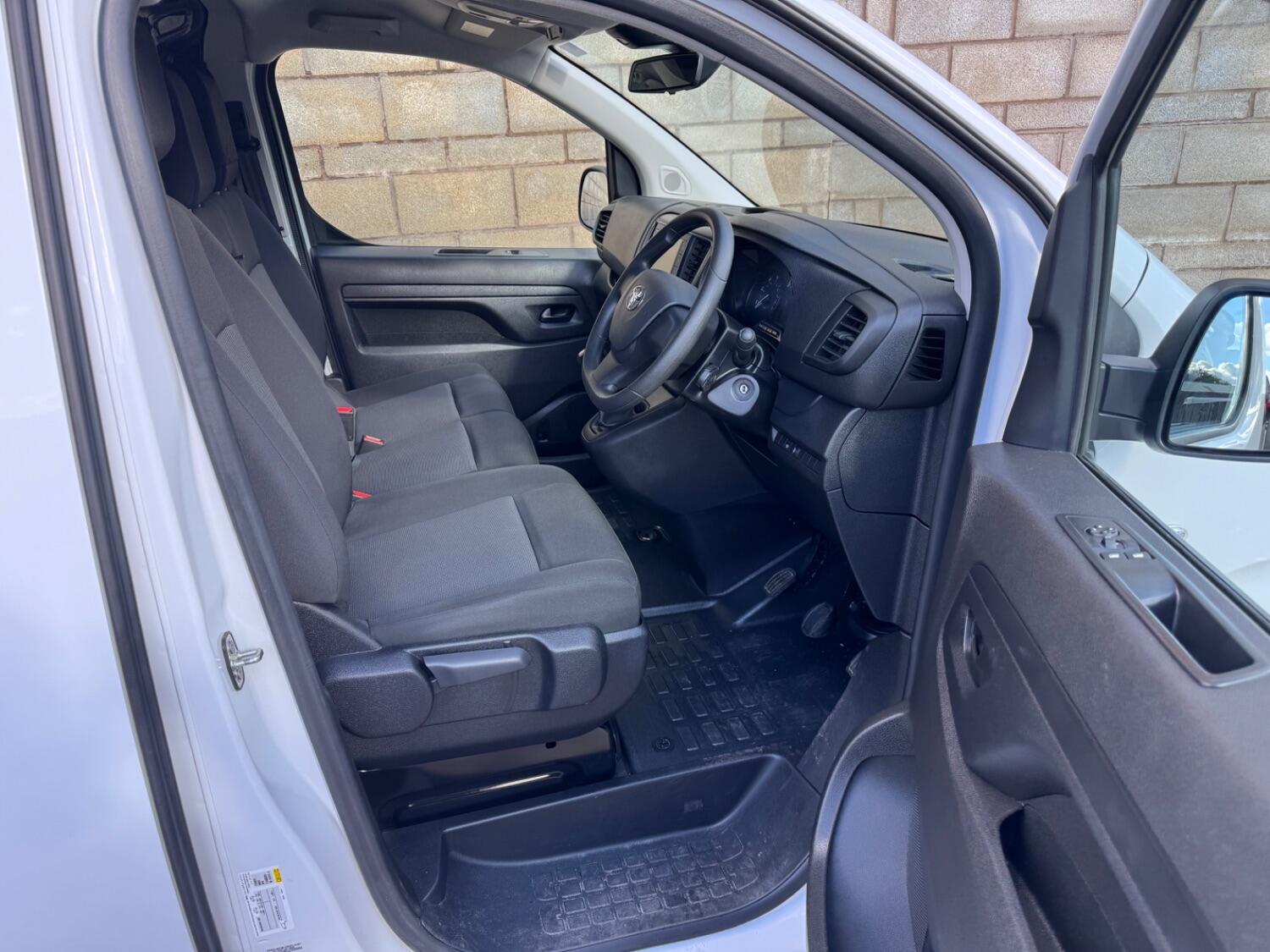 Used Toyota ProAce 2024 for sale - 76025940: Photo 9